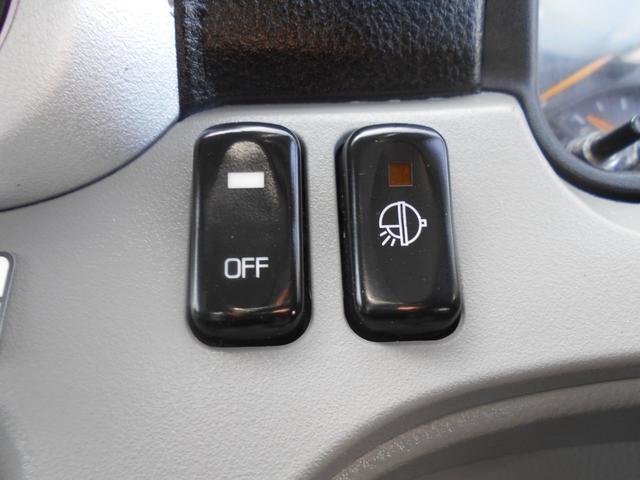 三菱ふそうキャンタークレーン4段小型（2t・3t）[写真35]