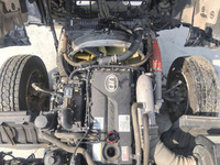 UDトラックスコンドルクレーン4段増トン（6t・8t）[写真23]