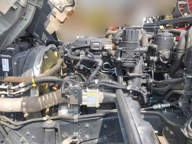 UDトラックスコンドルクレーン4段増トン（6t・8t）[写真24]