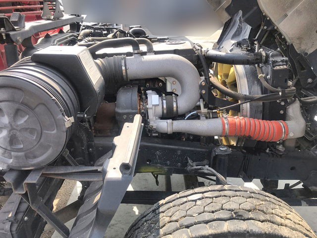 UDトラックスコンドルクレーン4段増トン（6t・8t）[写真25]