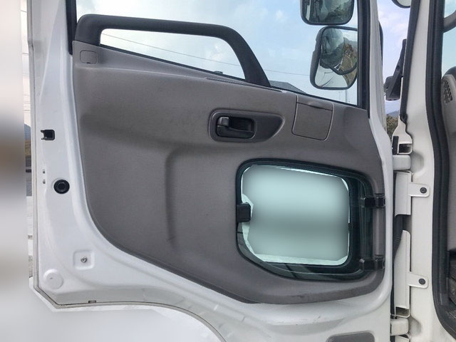 UDトラックスコンドルクレーン4段増トン（6t・8t）[写真27]