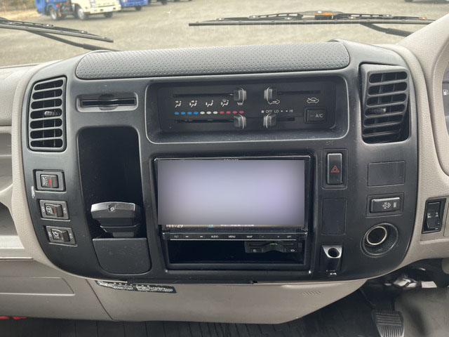 日野デュトロアルミバン小型（2t・3t）[写真30]