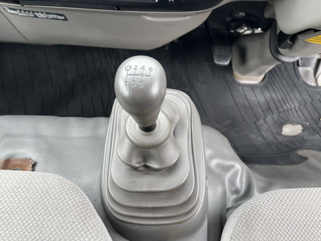 日野デュトロアルミバン小型（2t・3t）[写真32]