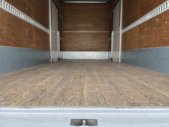 日野デュトロアルミバン小型（2t・3t）[写真09]