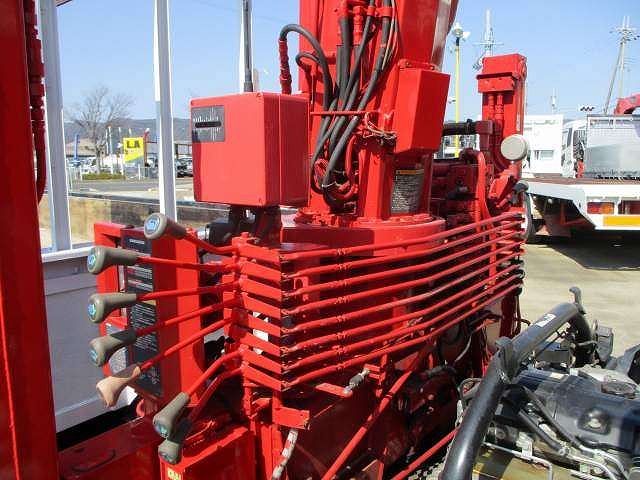 三菱ふそうキャンターセルフクレーン4段小型（2t・3t）[写真15]