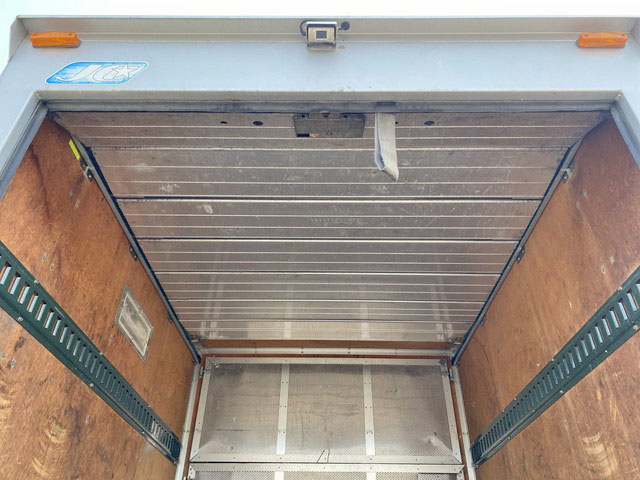 日野デュトロアルミバン小型（2t・3t）[写真10]