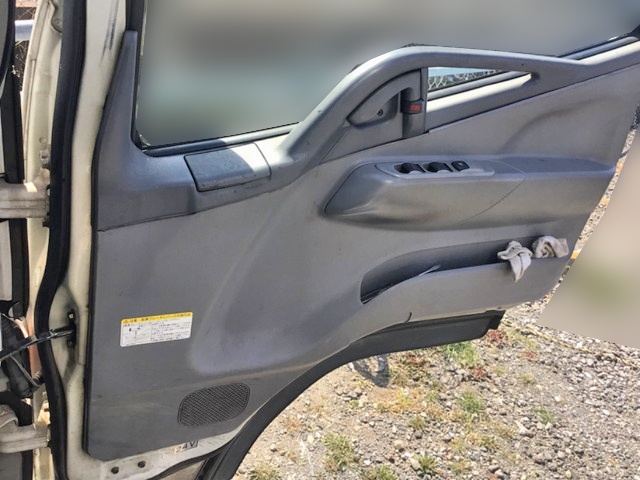 三菱ふそうキャンターアルミバン小型（2t・3t）[写真24]