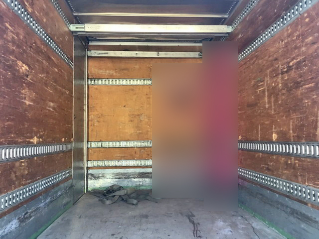 三菱ふそうキャンターアルミバン小型（2t・3t）[写真09]