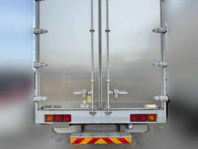 日野レンジャーアルミウイング中型（4t）[写真11]