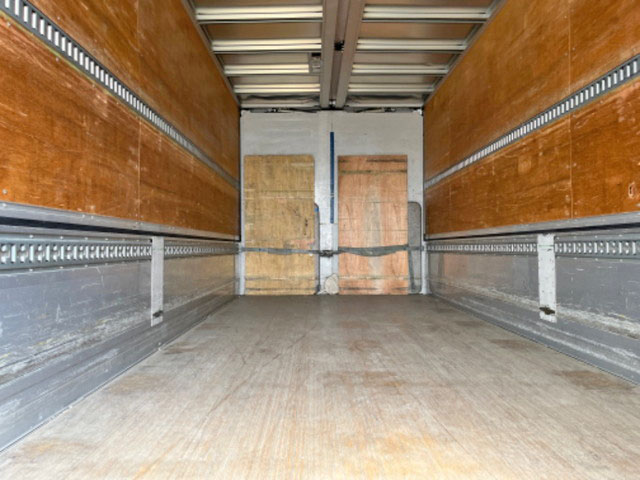 日野レンジャーアルミウイング中型（4t）[写真12]