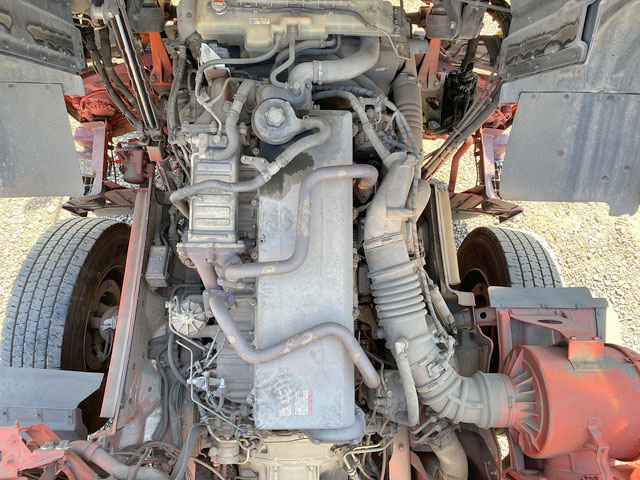 日野プロフィアトレーラーヘッド（トラクターヘッド）大型（10t）[写真30]