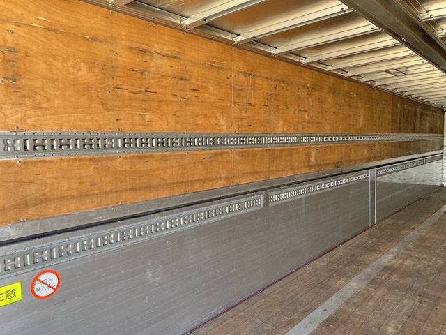 日野プロフィアトレーラーヘッド（トラクターヘッド）大型（10t）[写真09]