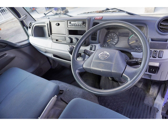 日産アトラス平ボディ小型（2t・3t）[写真30]