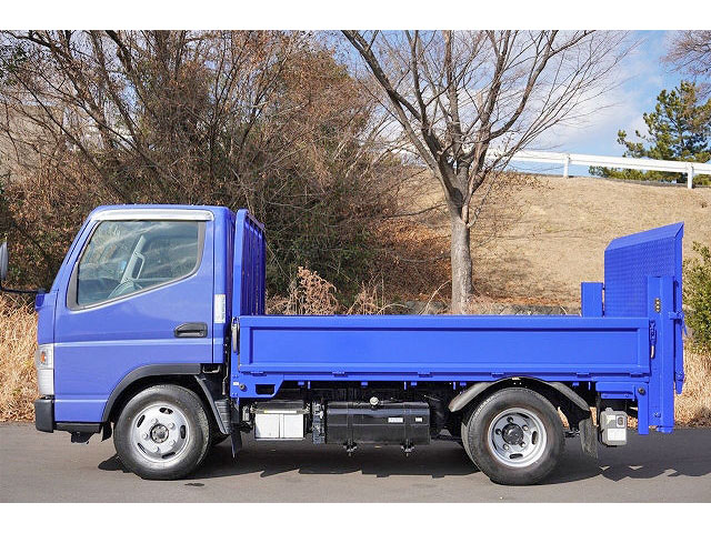 日産アトラス平ボディ小型（2t・3t）[写真06]