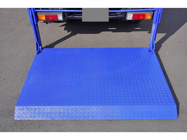 日産アトラス平ボディ小型（2t・3t）[写真08]