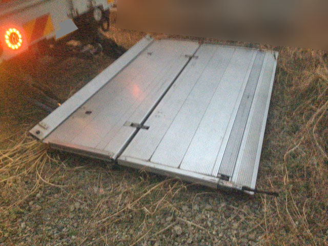 日野レンジャーアルミウイング中型（4t）[写真16]