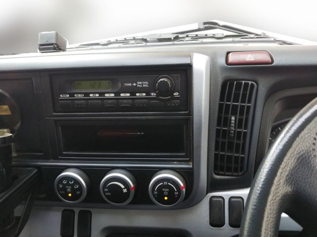 三菱ふそうキャンタークレーン4段小型（2t・3t）[写真34]