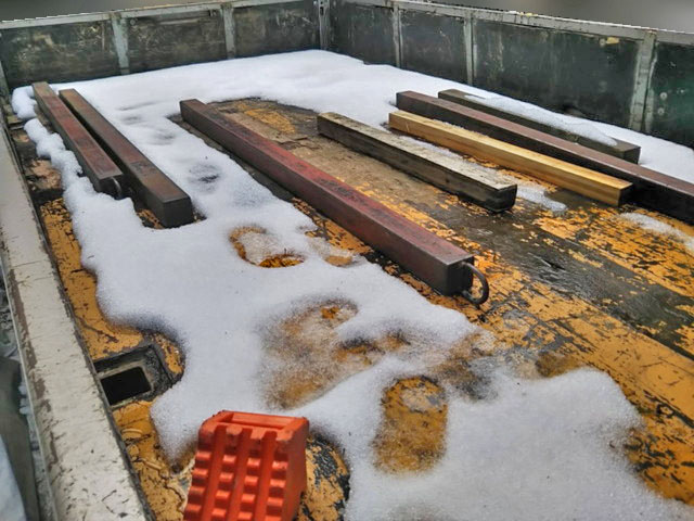 三菱ふそうキャンタークレーン4段小型（2t・3t）[写真05]