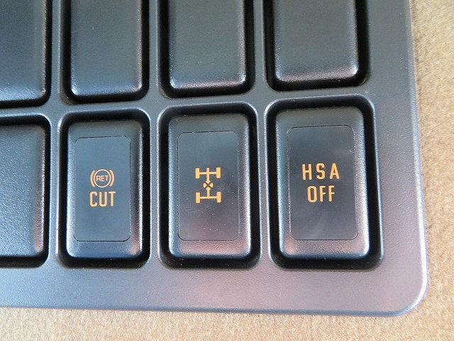 いすゞギガアルミブロック大型（10t）[写真15]