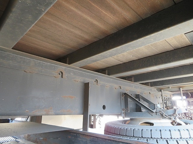 いすゞギガアルミブロック大型（10t）[写真32]