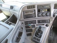 UDトラックスクオンダンプ大型（10t）[写真12]