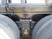 UDトラックスクオンダンプ大型（10t）[写真33]