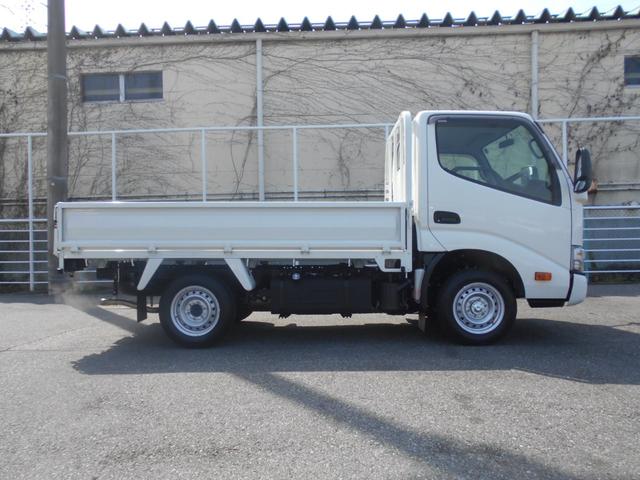 トヨタダイナ平ボディ小型（2t・3t）[写真04]