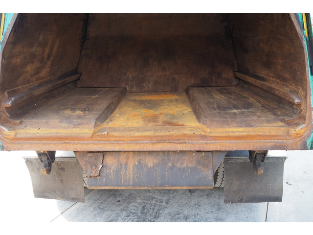 いすゞエルフパッカー車（塵芥車）小型（2t・3t）[写真12]