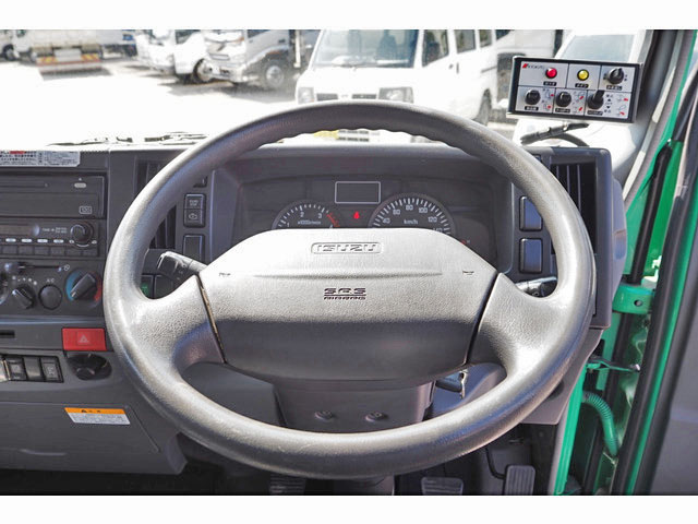 いすゞエルフパッカー車（塵芥車）小型（2t・3t）[写真38]