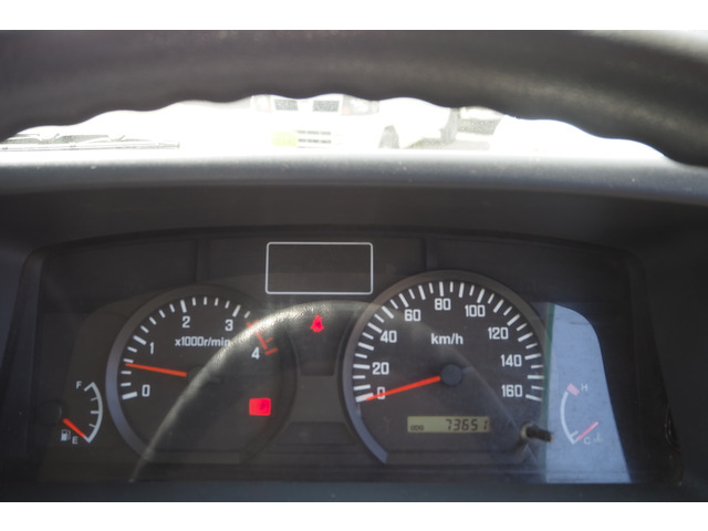 いすゞエルフパッカー車（塵芥車）小型（2t・3t）[写真39]