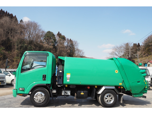 いすゞエルフパッカー車（塵芥車）小型（2t・3t）[写真06]