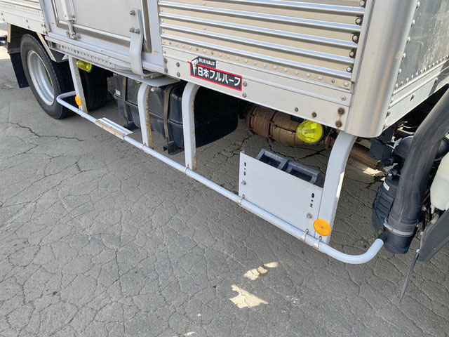 いすゞエルフアルミバン小型（2t・3t）[写真20]