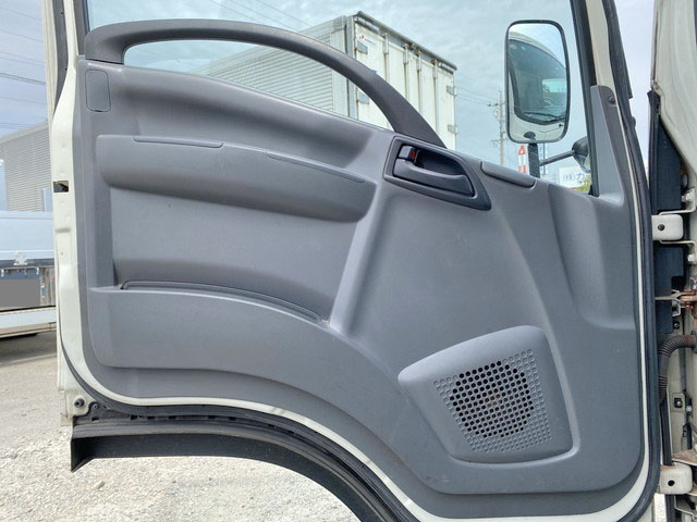 いすゞエルフアルミバン小型（2t・3t）[写真28]