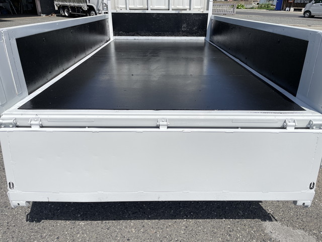 マツダタイタン平ボディ小型（2t・3t）[写真11]