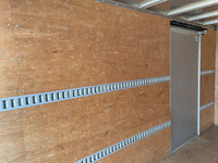 いすゞエルフアルミバン小型（2t・3t）[写真13]