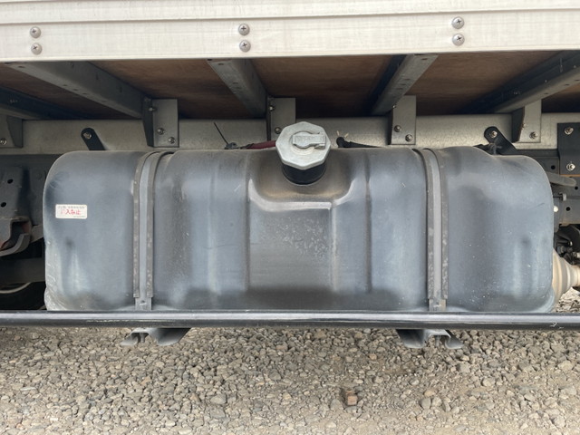 いすゞエルフアルミバン小型（2t・3t）[写真20]
