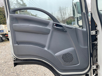 いすゞエルフアルミバン小型（2t・3t）[写真29]