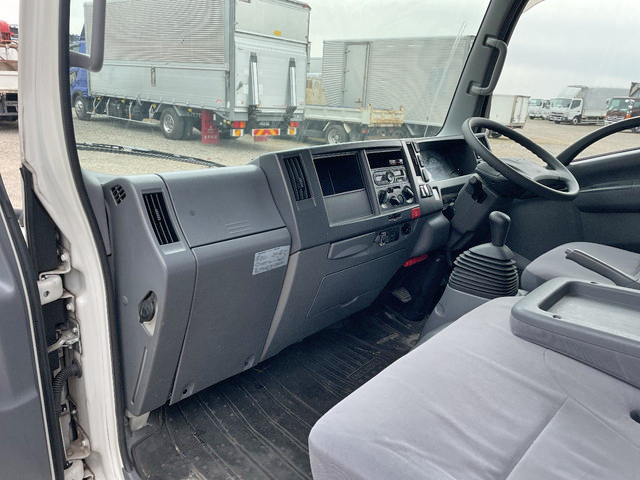 いすゞエルフアルミバン小型（2t・3t）[写真34]