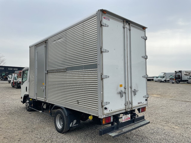 いすゞエルフアルミバン小型（2t・3t）[写真04]