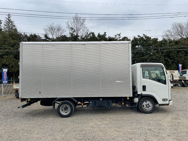 いすゞエルフアルミバン小型（2t・3t）[写真07]