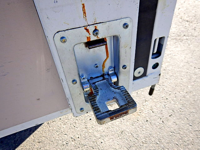 三菱ふそうキャンター幌車小型（2t・3t）[写真15]