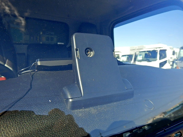 三菱ふそうキャンター幌車小型（2t・3t）[写真18]