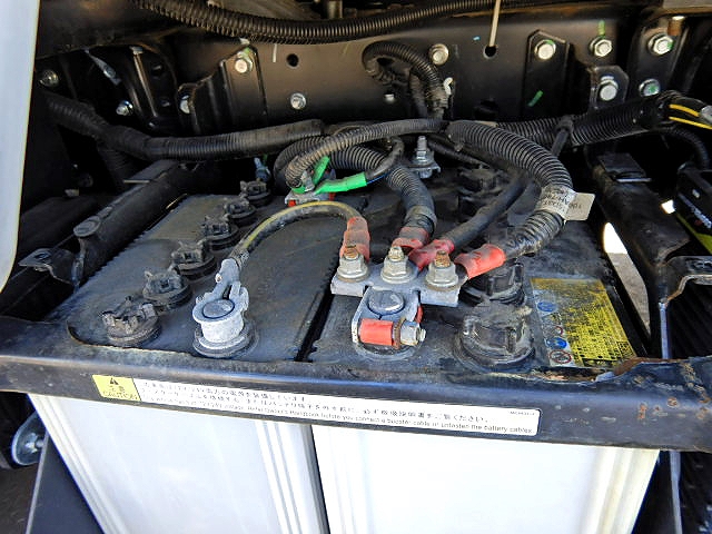 三菱ふそうキャンター幌車小型（2t・3t）[写真30]