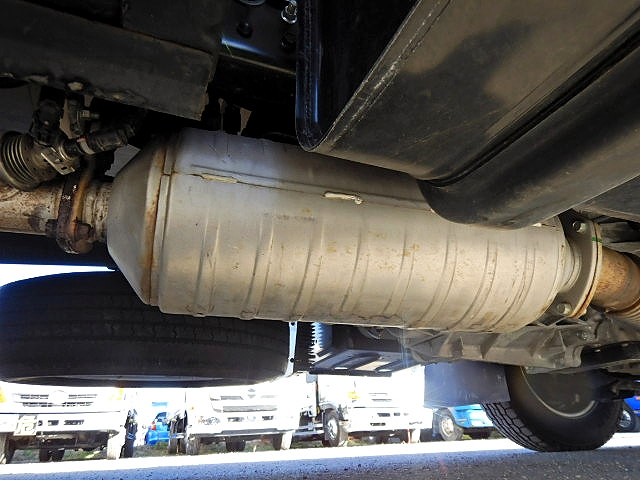 三菱ふそうキャンター幌車小型（2t・3t）[写真38]