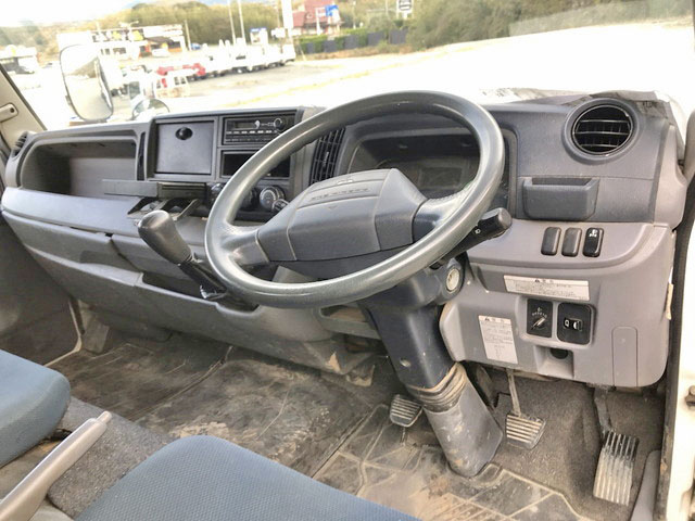 三菱ふそうキャンターヒアブクレーン小型（2t・3t）[写真36]