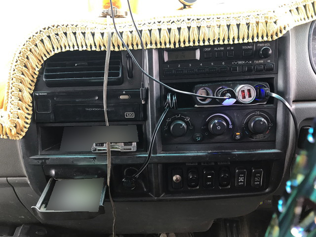 三菱ふそうファイタークレーン5段増トン（6t・8t）[写真34]