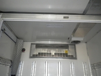 三菱ふそうキャンター冷凍車（冷蔵車）小型（2t・3t）[写真11]