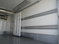 三菱ふそうキャンター冷凍車（冷蔵車）小型（2t・3t）[写真14]