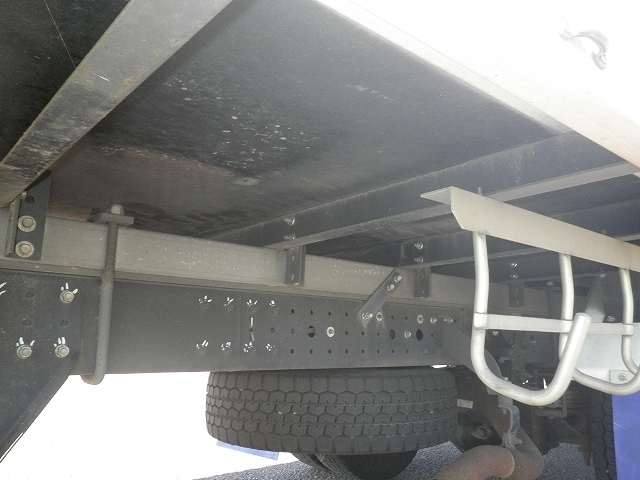 三菱ふそうキャンター冷凍車（冷蔵車）小型（2t・3t）[写真16]