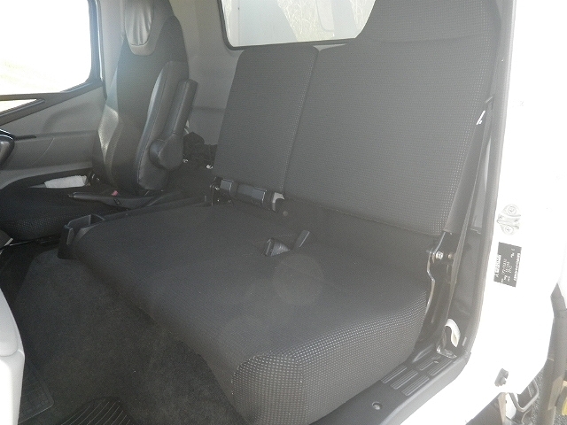 三菱ふそうキャンター冷凍車（冷蔵車）小型（2t・3t）[写真24]